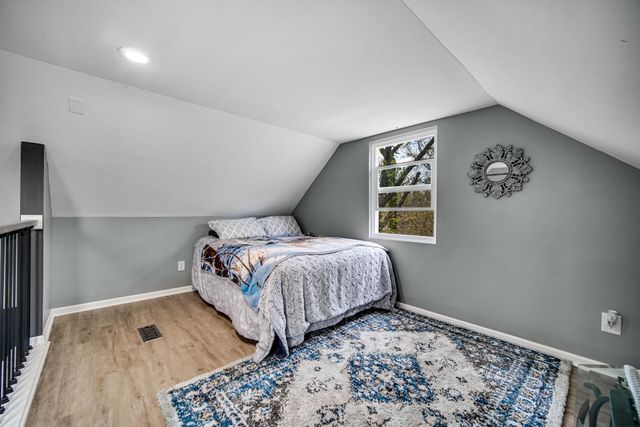 1399 E 950 N, Wheatfield, IN 46392