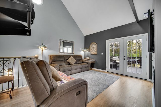 1399 E 950 N, Wheatfield, IN 46392