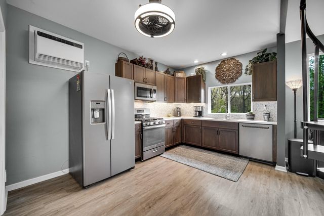 1399 E 950 N, Wheatfield, IN 46392