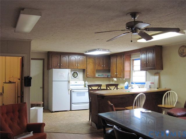 7001 Sturgeon Point Rd, Providence Forge, VA 23140