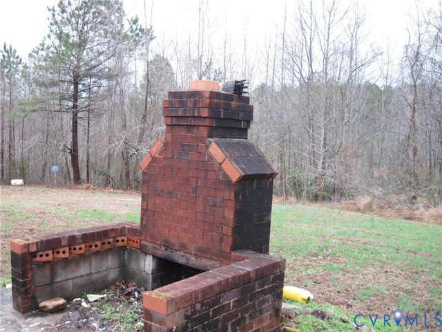 7001 Sturgeon Point Rd, Providence Forge, VA 23140