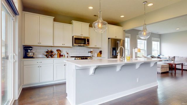5645 Belmont Drive, Newburgh, IN 47630