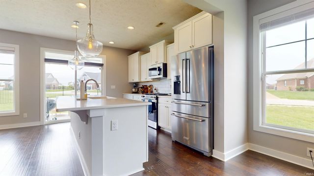 5645 Belmont Drive, Newburgh, IN 47630