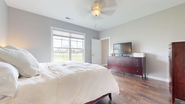 5645 Belmont Drive, Newburgh, IN 47630