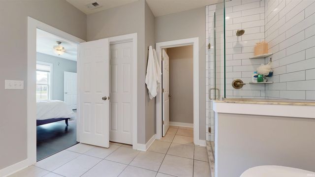 5645 Belmont Drive, Newburgh, IN 47630