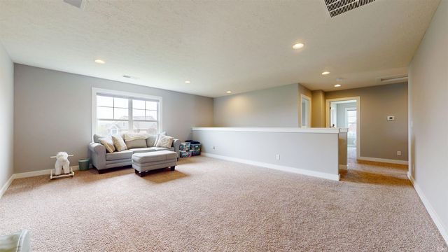 5645 Belmont Drive, Newburgh, IN 47630
