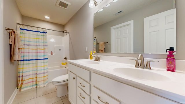 5645 Belmont Drive, Newburgh, IN 47630