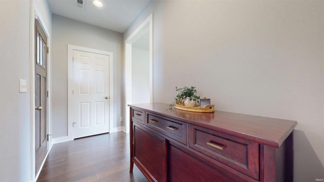 5645 Belmont Drive, Newburgh, IN 47630