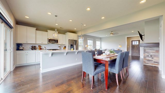 5645 Belmont Drive, Newburgh, IN 47630