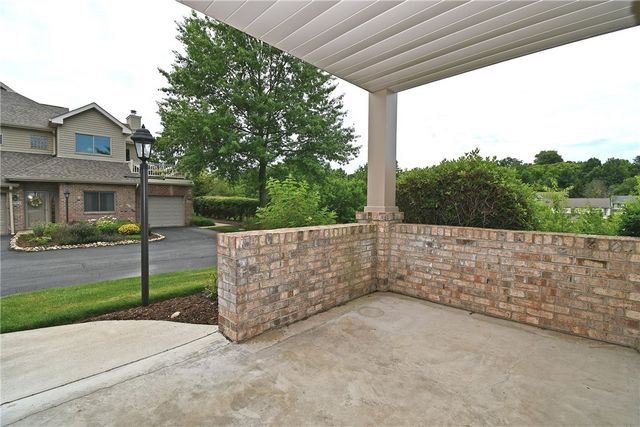 9503 Sundance Dr, South Fayette, PA 15017
