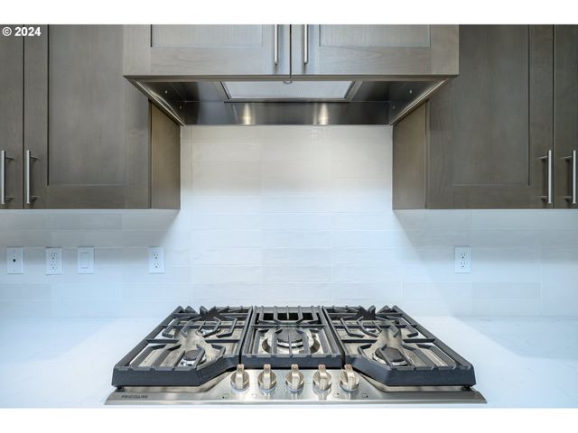 1340 S 32nd Ave Lot 758, Cornelius, OR 97113