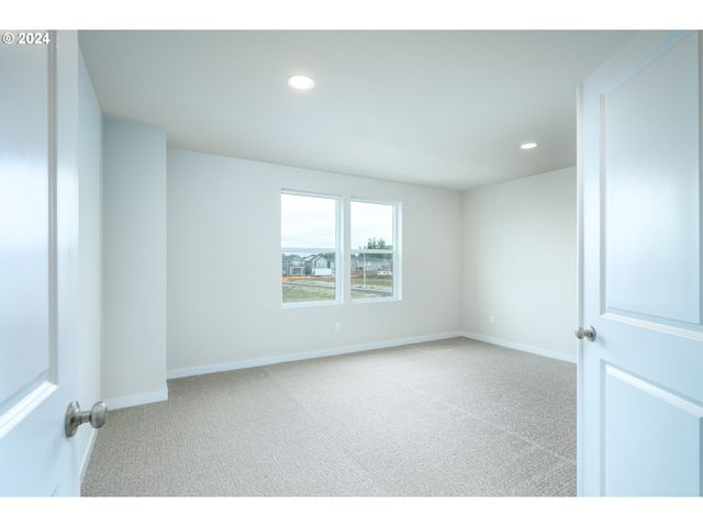 1340 S 32nd Ave Lot 758, Cornelius, OR 97113