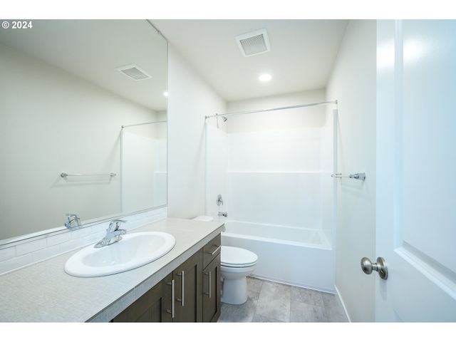 1340 S 32nd Ave Lot 758, Cornelius, OR 97113