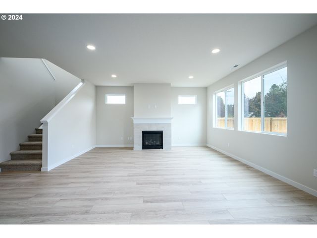 1340 S 32nd Ave Lot 758, Cornelius, OR 97113