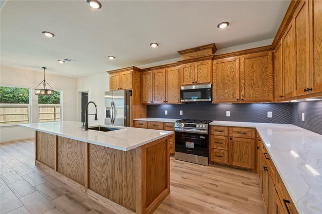15226 Water Oak Way, Santa Fe, TX 77517