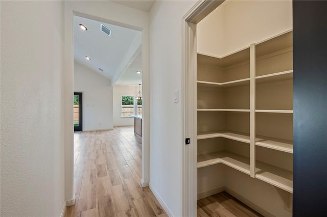 15226 Water Oak Way, Santa Fe, TX 77517