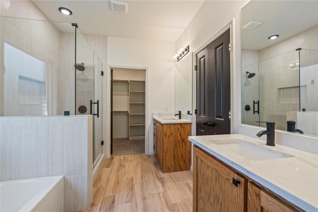 15226 Water Oak Way, Santa Fe, TX 77517
