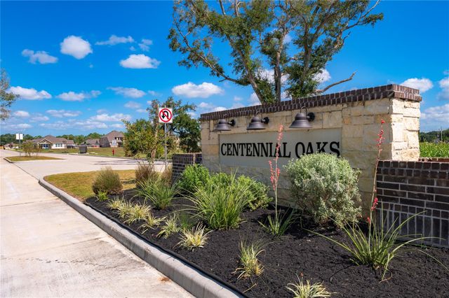 15226 Water Oak Way, Santa Fe, TX 77517