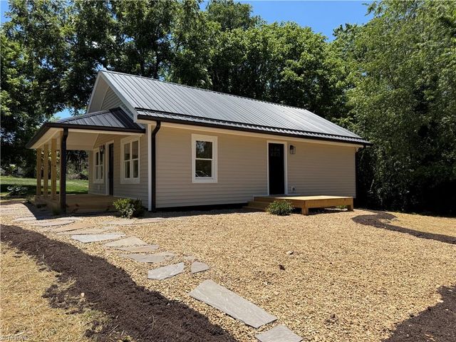 245 Friendly Grove Church Road, Millers Creek, NC 28651