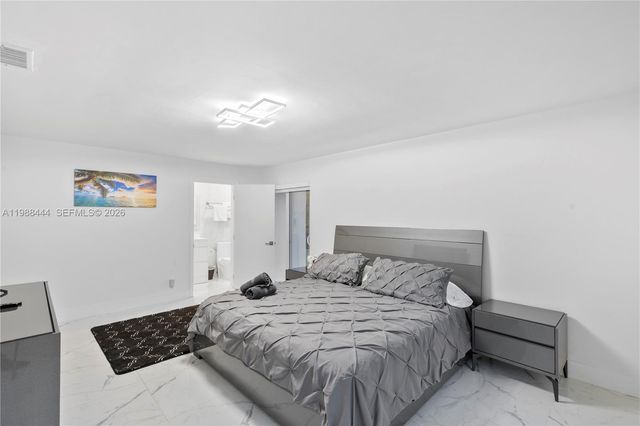 1247 Jackson St, Hollywood, FL 33019