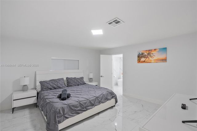 1247 Jackson St, Hollywood, FL 33019