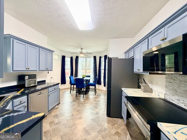 147 Jenny Road, Grantville, GA 30220