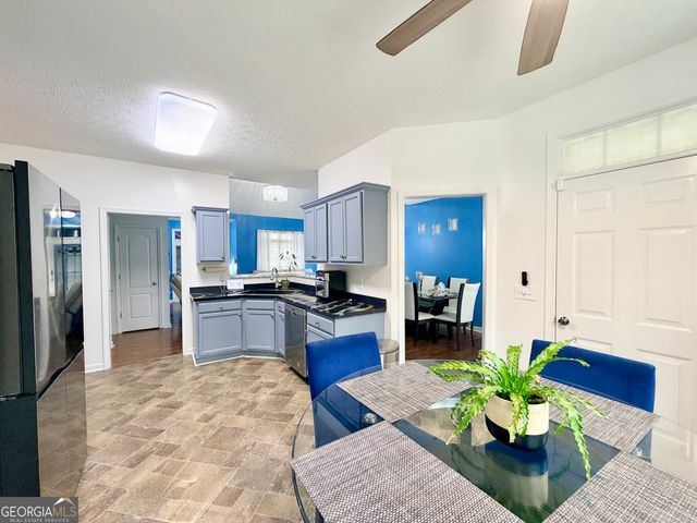 147 Jenny Road, Grantville, GA 30220