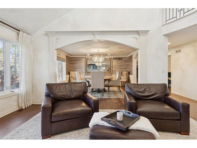 42 Sunset Dr, Englewood, CO 80113