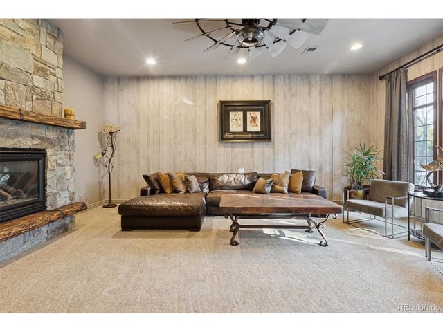 42 Sunset Dr, Englewood, CO 80113
