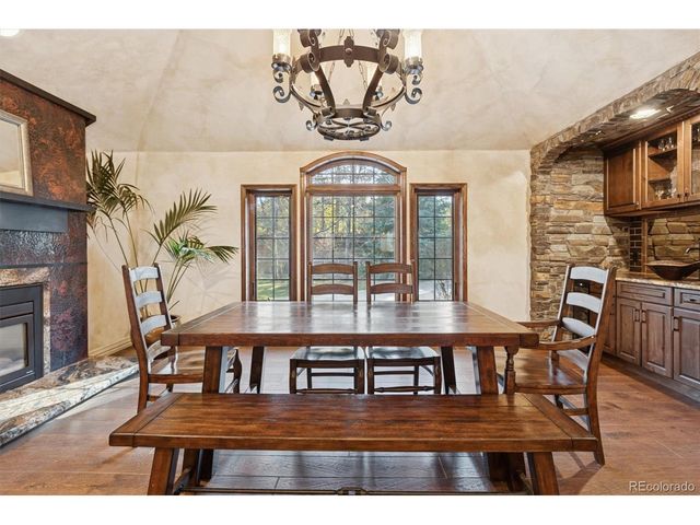 42 Sunset Dr, Englewood, CO 80113