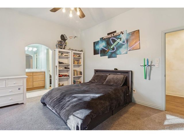 42 Sunset Dr, Englewood, CO 80113
