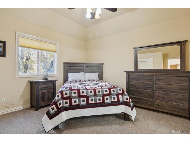 42 Sunset Dr, Englewood, CO 80113