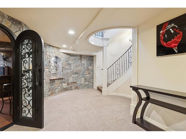 42 Sunset Dr, Englewood, CO 80113