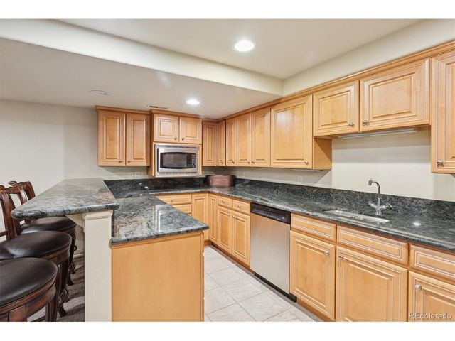 42 Sunset Dr, Englewood, CO 80113