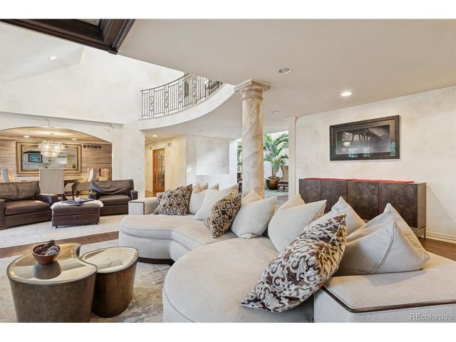 42 Sunset Dr, Englewood, CO 80113