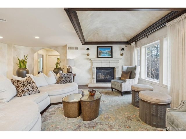 42 Sunset Dr, Englewood, CO 80113