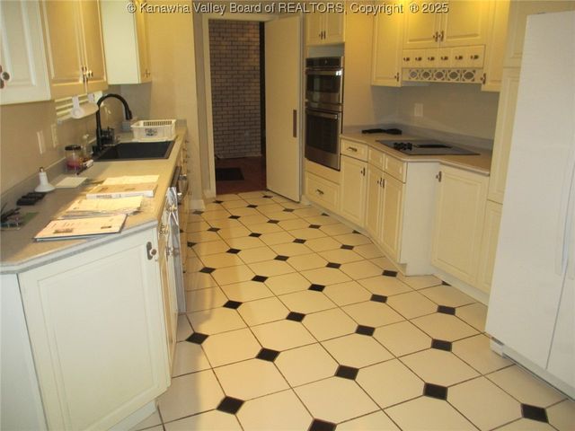 822 Chappell Road, Charleston, WV 25304