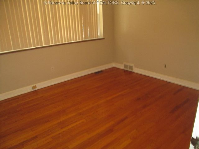 822 Chappell Road, Charleston, WV 25304