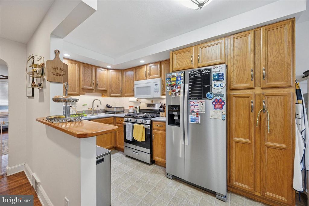 283 WESTBROOK DR, Clifton Heights, PA 19018