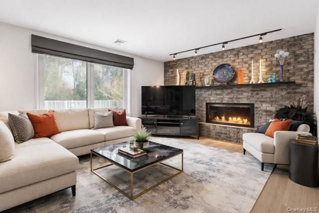 890 Thompson Drive, Bay Shore, NY 11706