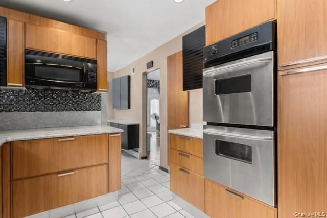 890 Thompson Drive, Bay Shore, NY 11706