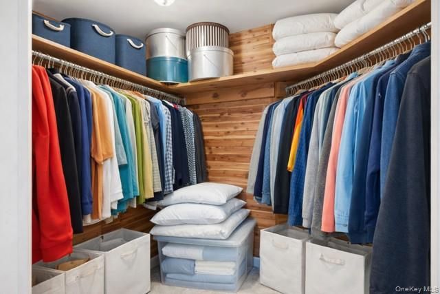 890 Thompson Drive, Bay Shore, NY 11706