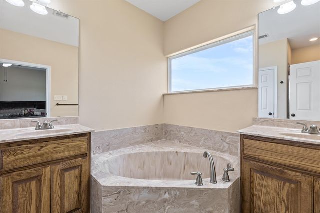 1504 County Road 459, Thorndale, TX 76577