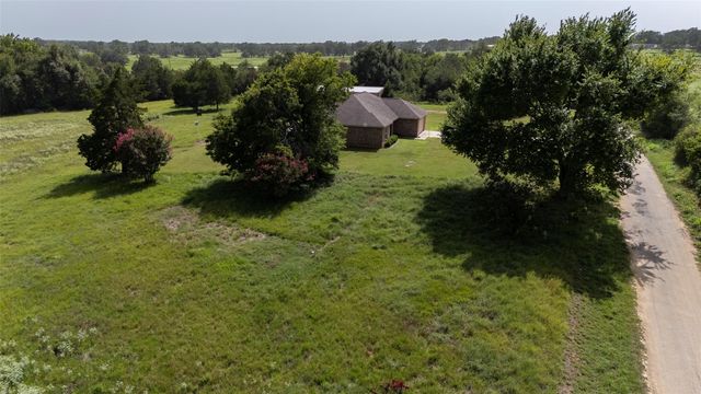 1504 County Road 459, Thorndale, TX 76577