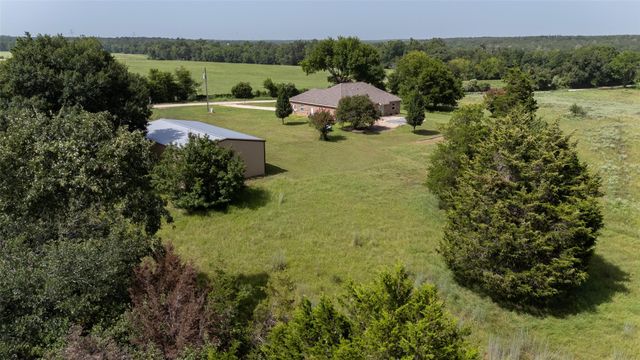 1504 County Road 459, Thorndale, TX 76577