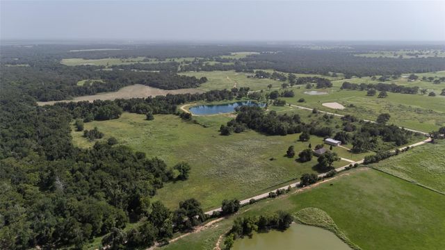 1504 County Road 459, Thorndale, TX 76577