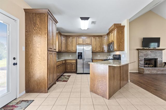 1504 County Road 459, Thorndale, TX 76577