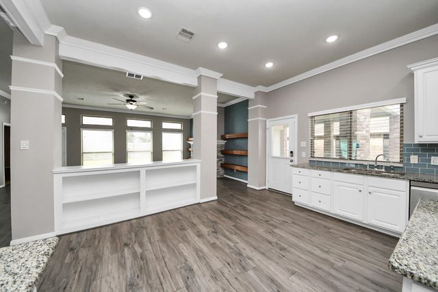 2009 Amado Lane, League City, TX 77573