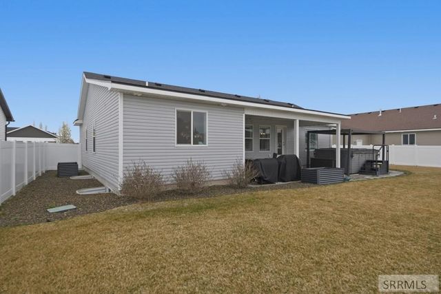 1938 Bennington Court, Idaho Falls, ID 83404