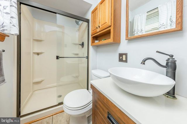160 E BROAD ST, Gibbstown, NJ 08027